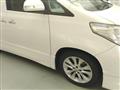 2009 Toyota Alphard