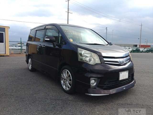 2011 Toyota Noah