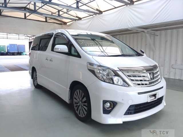 2013 Toyota Alphard