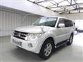 2013 Mitsubishi Pajero