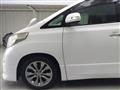 2011 Toyota Alphard