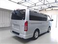 2005 Toyota Hiace Van