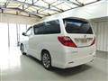 2011 Toyota Alphard