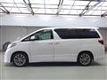 2011 Toyota Alphard