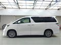 2014 Toyota Vellfire