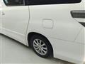 2010 Toyota Vellfire