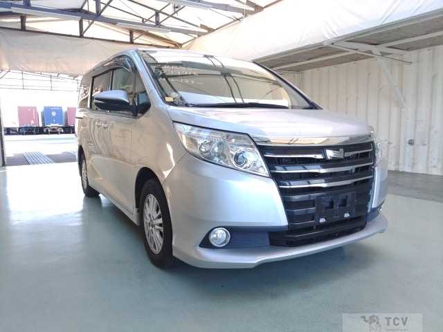 2014 Toyota Noah