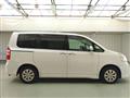 2013 Toyota Noah