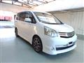 2011 Toyota Noah
