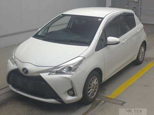 2017 Toyota Vitz