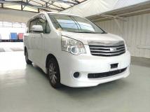 2013 Toyota Noah