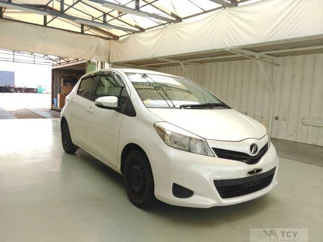 2011 Toyota Vitz