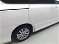 2010 Toyota Noah