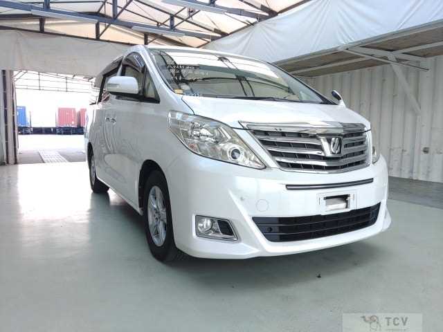 2013 Toyota Alphard