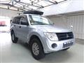 2013 Mitsubishi Pajero