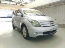 2004 Toyota IST