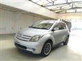 2005 Toyota IST