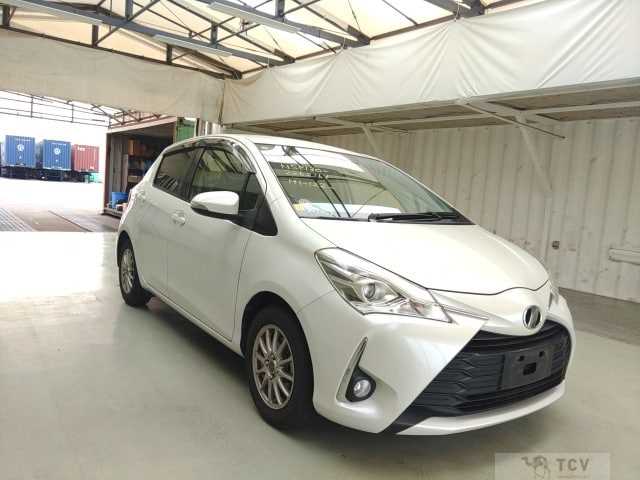 2017 Toyota Vitz