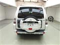 2014 Mitsubishi Pajero