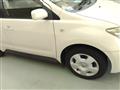 2004 Toyota IST