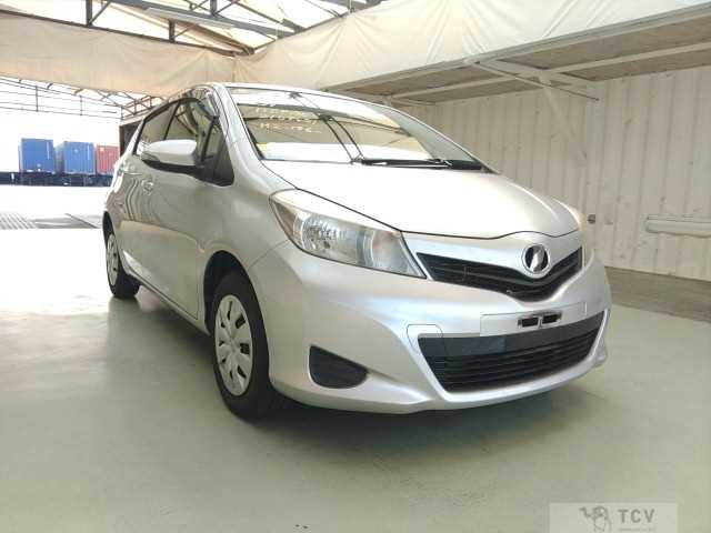 2013 Toyota Vitz