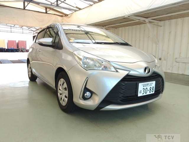 2017 Toyota Vitz