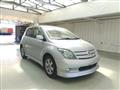 2004 Toyota IST