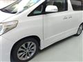 2010 Toyota Alphard