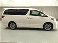 2013 Toyota Alphard