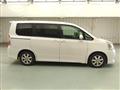 2010 Toyota Noah