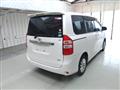 2011 Toyota Noah