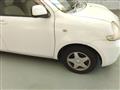 2005 Toyota Sienta