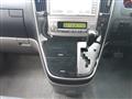 2005 Toyota Alphard