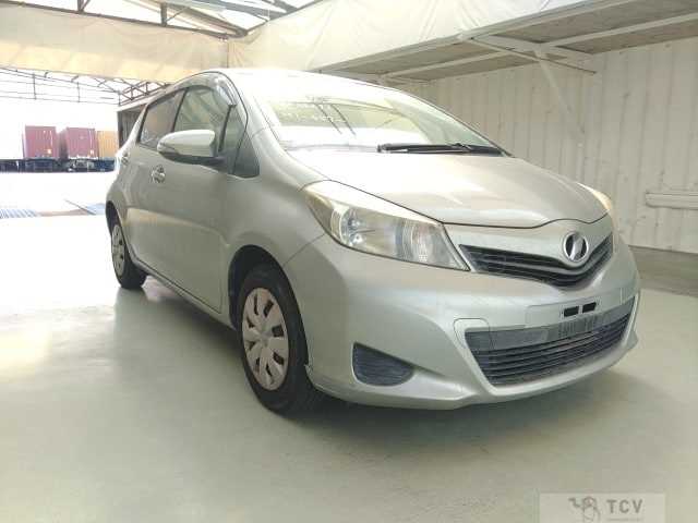 2011 Toyota Vitz