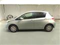 2011 Toyota Vitz