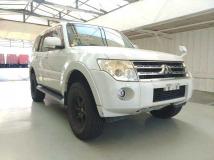2011 Mitsubishi Pajero
