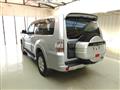 2011 Mitsubishi Pajero