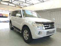 2013 Mitsubishi Pajero