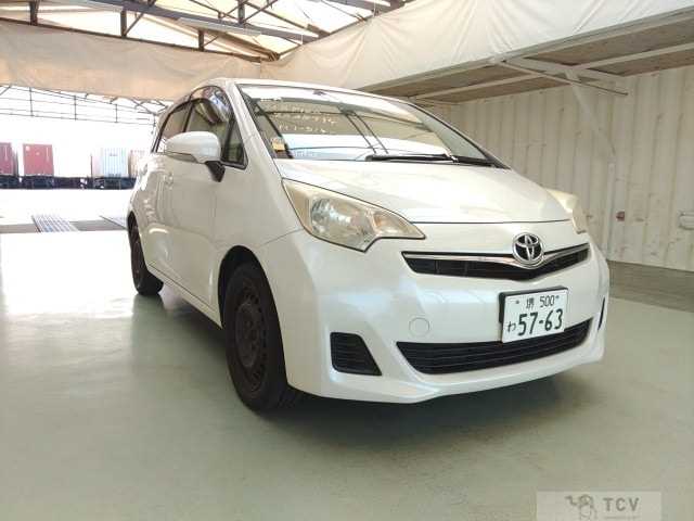 2013 Toyota Ractis