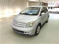 2004 Toyota IST