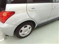 2004 Toyota IST