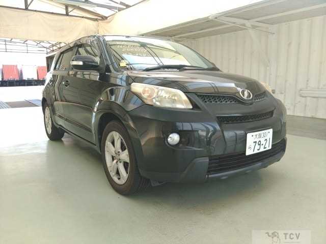 2010 Toyota IST