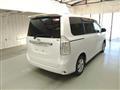 2009 Toyota Noah