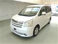2009 Toyota Noah
