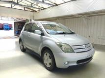 2005 Toyota IST