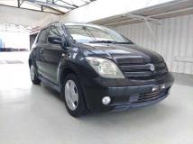 2004 Toyota IST