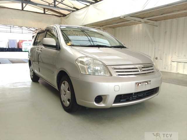 2005 Toyota Raum
