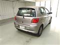 2001 Toyota Vitz
