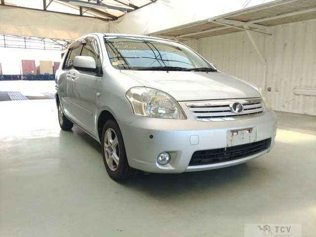 2010 Toyota Raum