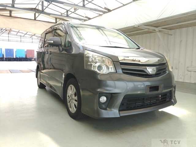 2011 Toyota Noah